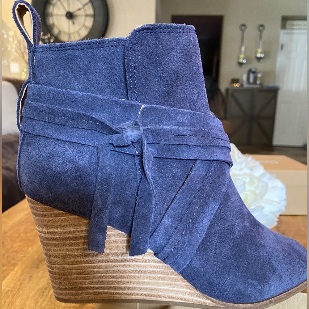 NIB Lucky Brand Udom Wedge